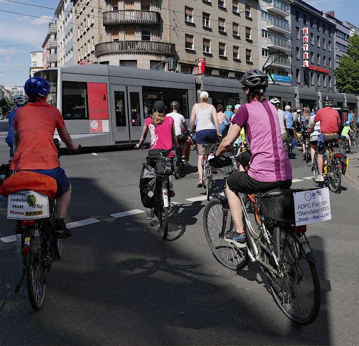 © www.mutbuergerdokus.de: 7. 'ADFC Fahrrad*Sternfahrt NRW'