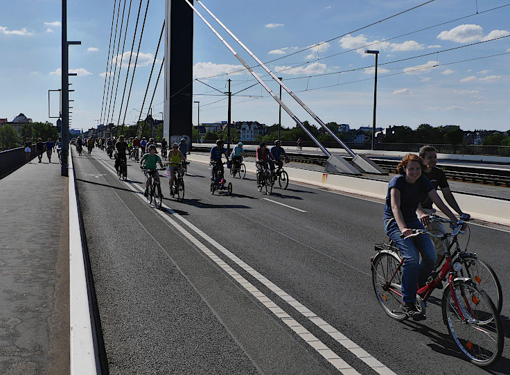 © www.mutbuergerdokus.de: 7. 'ADFC Fahrrad*Sternfahrt NRW'