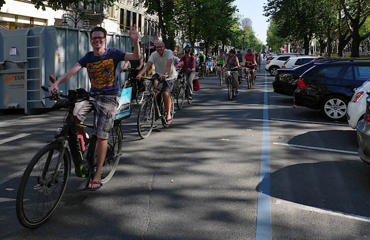 © www.mutbuergerdokus.de: 7. 'ADFC Fahrrad*Sternfahrt NRW'