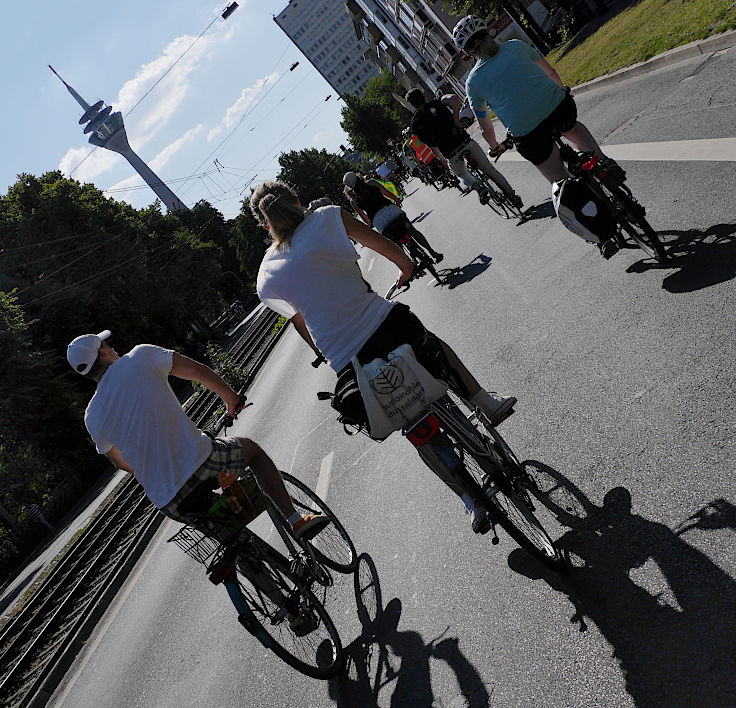 © www.mutbuergerdokus.de: 7. 'ADFC Fahrrad*Sternfahrt NRW'