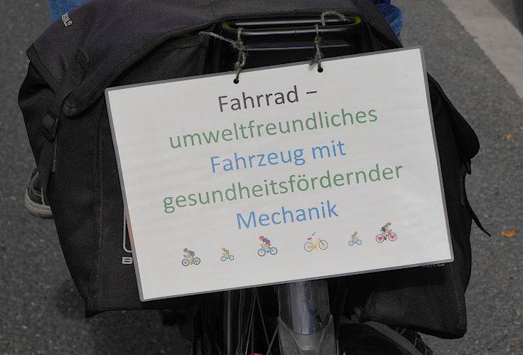 © www.mutbuergerdokus.de: 6. 'Mönchengladbacher Fahrradsternfahrt'