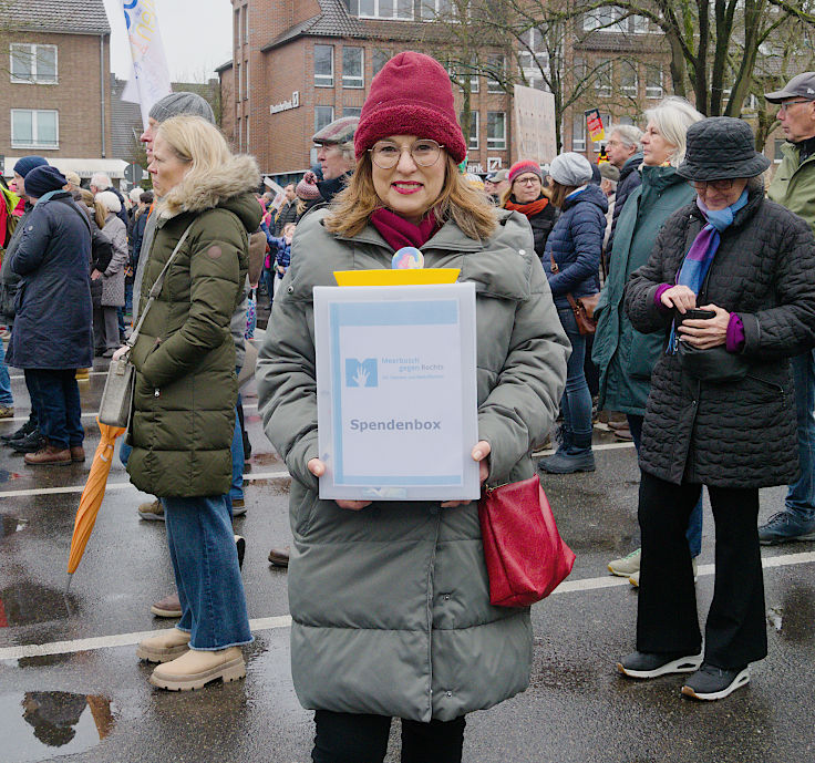 © www.mutbuergerdokus.de: Meerbusch gegen Rechts: Kundgebung 'Für Demokratie und Zusammenhalt'