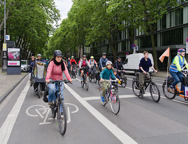 © www.mutbuergerdokus.de: 17. Sternfahrt Köln