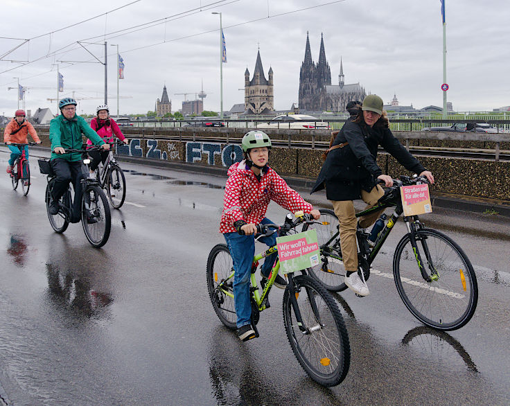 © www.mutbuergerdokus.de: 17. Sternfahrt Köln