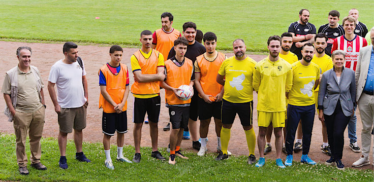 © www.mutbuergerdokus.de: Fußball Freunde Büderich '22 e.V.: 'Fußballfest der Vielfalt'