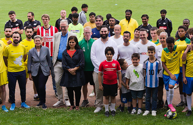 © www.mutbuergerdokus.de: Fußball Freunde Büderich '22 e.V.: 'Fußballfest der Vielfalt'