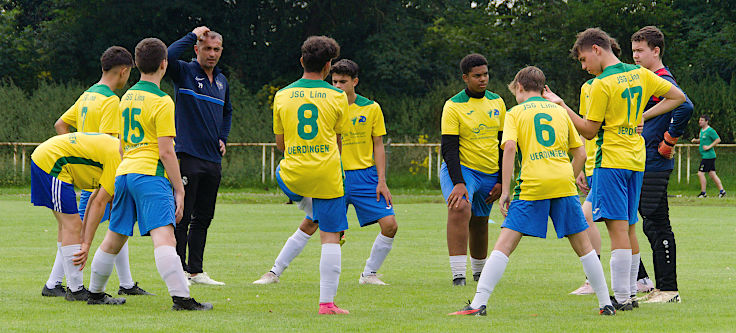 © www.mutbuergerdokus.de: Fußball Freunde Büderich '22 e.V.: 'Fußballfest der Vielfalt'