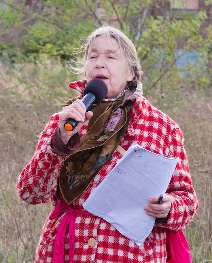 © www.mutbuergerdokus.de: ROTE LINIE am Hambacher Wald