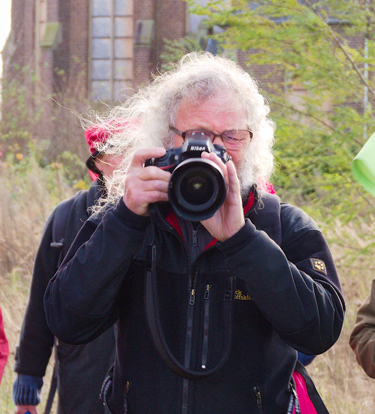 © www.mutbuergerdokus.de: ROTE LINIE am Hambacher Wald